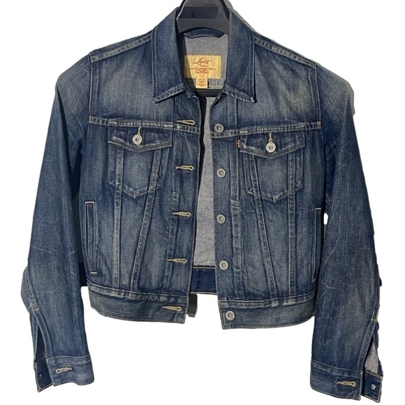 Jackets & Blazers - 𝅺levi’s Trucker Jacket size XS